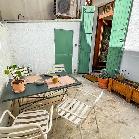 Holiday home Ac - Private Parking - Close To The Ramparts *
